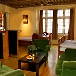 Aux Chambres Du Banneret